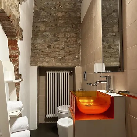 Johnny Alta アパート ベルガモ