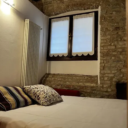 Johnny Alta Daire Bergamo